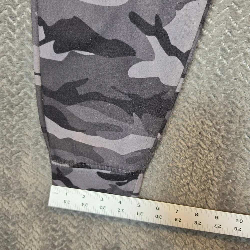 Vintage NBA Chicago Bulls Kids Gray Camo Jogger Pants Fleece Lined Large